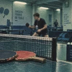 Tennis de table Angers : salle, raquettes et joueur